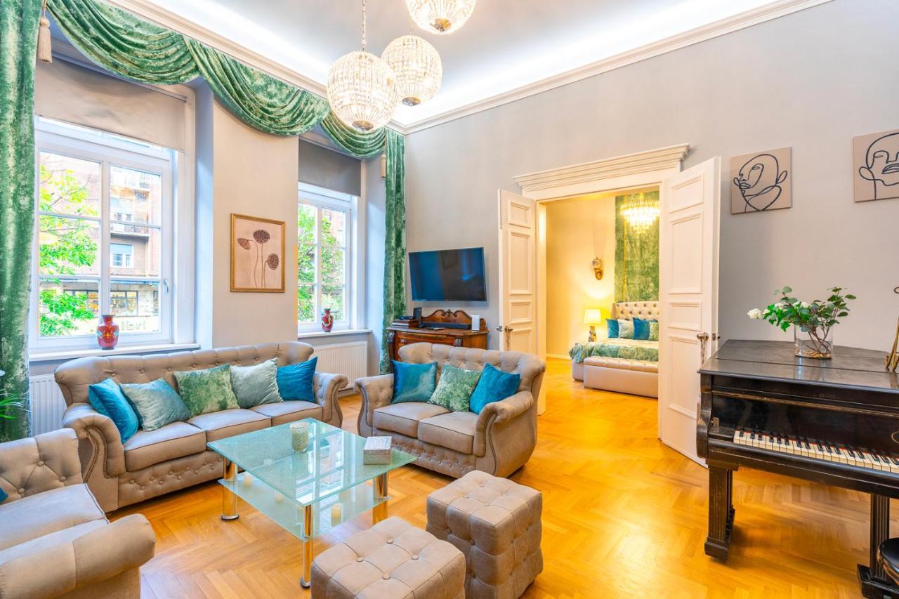 Liszt Ferenc Historic Luxurious Flat Next To Synagogue Budapest